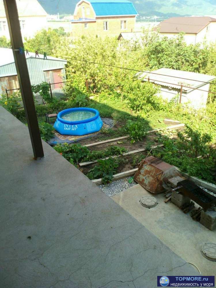 Жилой дом со всеми удобствами в черте города.Нижний этаж из 2 отдельных комнат и сан.узлами сдаётся квартирантам.В... - 1