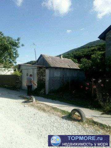 В доме 4 комнаты, косметический ремонт. Приезжайте смотритеТорг уместен.