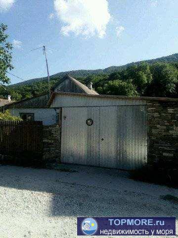 В доме 4 комнаты, косметический ремонт. Приезжайте смотритеТорг уместен. - 1