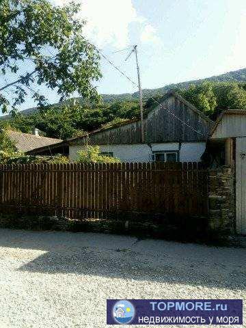 В доме 4 комнаты, косметический ремонт. Приезжайте смотритеТорг уместен. - 2