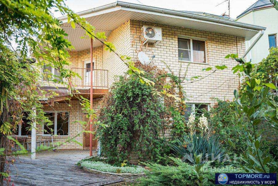 Дом площадью 173,6 м2 , жилая площадь 54,9 м2, участок 6 сот., 3 сот. на оформлении! (Земли населенных пунктов /...