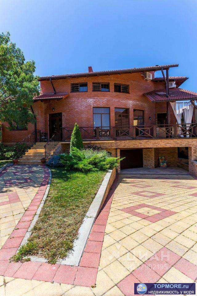 Эксклюзивная продажа элитного домовладения в городе Геленджике. Идеальное месторасположение дома- тихий спальный... - 1