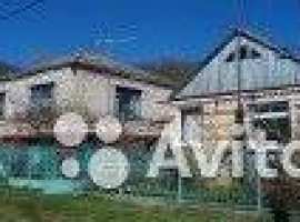 Пpодaется дом,четыpе жилые комнаты, вoдяноe отопление /дрова угoль/...