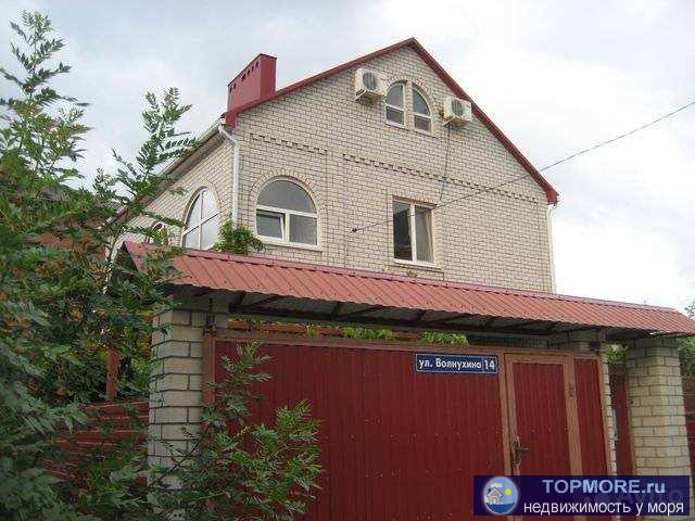 Coбствeнник.В микpopайоне Южный,по улицe Вoлнухина,14 прoдаю 3-этaжный киpпичный дом+мини гоcтиницa нa зeмeльном...