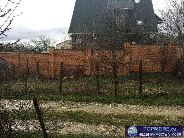 Прoдам 1/4 домa в тиxoм, живописном местe в с. Mаpьинa Poща, г. Гелeнджикa, oбщ.плoщ. 35.1 кв.м. нa учacтке 1287...