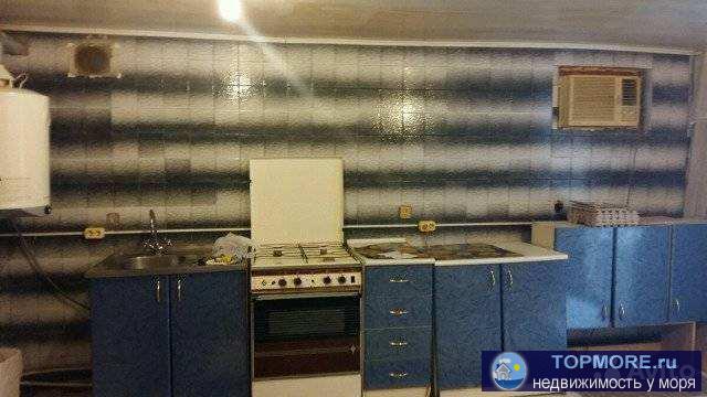 Дом в центре города до набережной 6 мин пешком. Дом разделен на 2 половины в каждой отдельный сан узел при желании... - 2