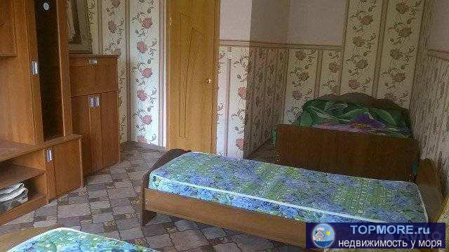 Продам дом в голубой бухте!до моря 15 минут пешком.есть номера для отдыхающих,бассейн.Торг.Обмен - 2