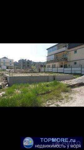 Продается участок 4 сотки, вода,свет, газ по меже, на участке залит фундамент 13*14. Торг уместен. - 2