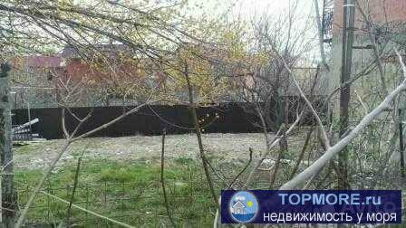 Продается участок земли 4 сотки. На участке имеются беседка, 4 номера для отдыхающих, место сухое, небольшой уклон.... - 1