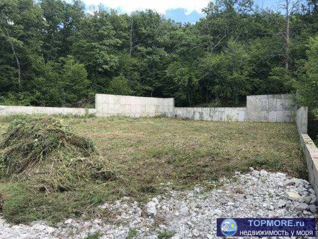 Земельный участок. Ровный. Строится и жить можно!Выполнены работы по заливке фундаментов под забор, подземные... - 1