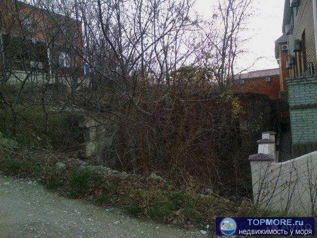 Собственность. На участке имеется незавершенное строительством строение (под снос). Имеется перепад высот. Возможно... - 2