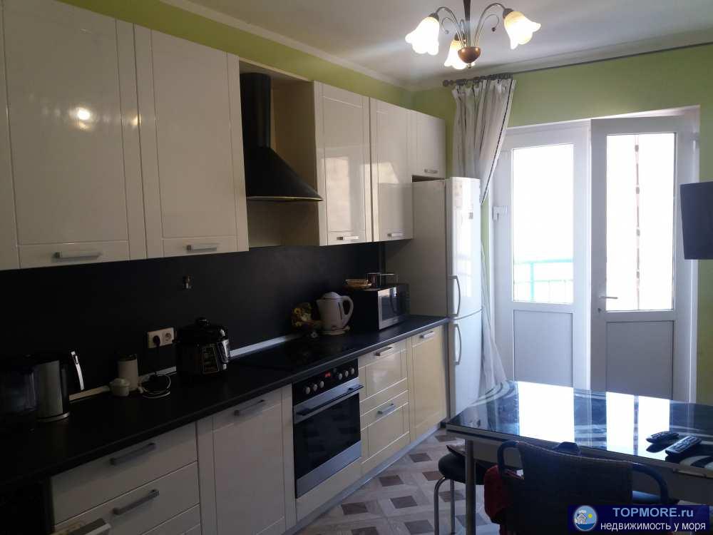 Квартира в Сочи для большой семьи  Продается  3-комнатная квартира в Сочи площадью 105 метров. Квартира с тремя...