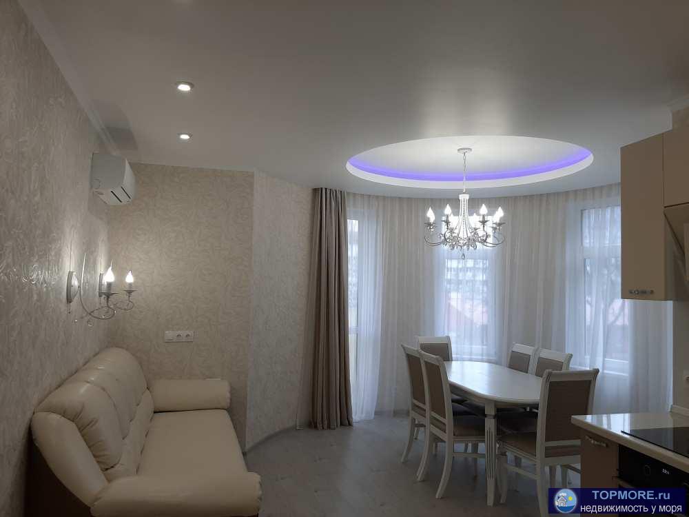 Современный изящный 20-ти этажный жилой комплекс с цоколем, класс застройки — бизнес. Дом построен в престижном...