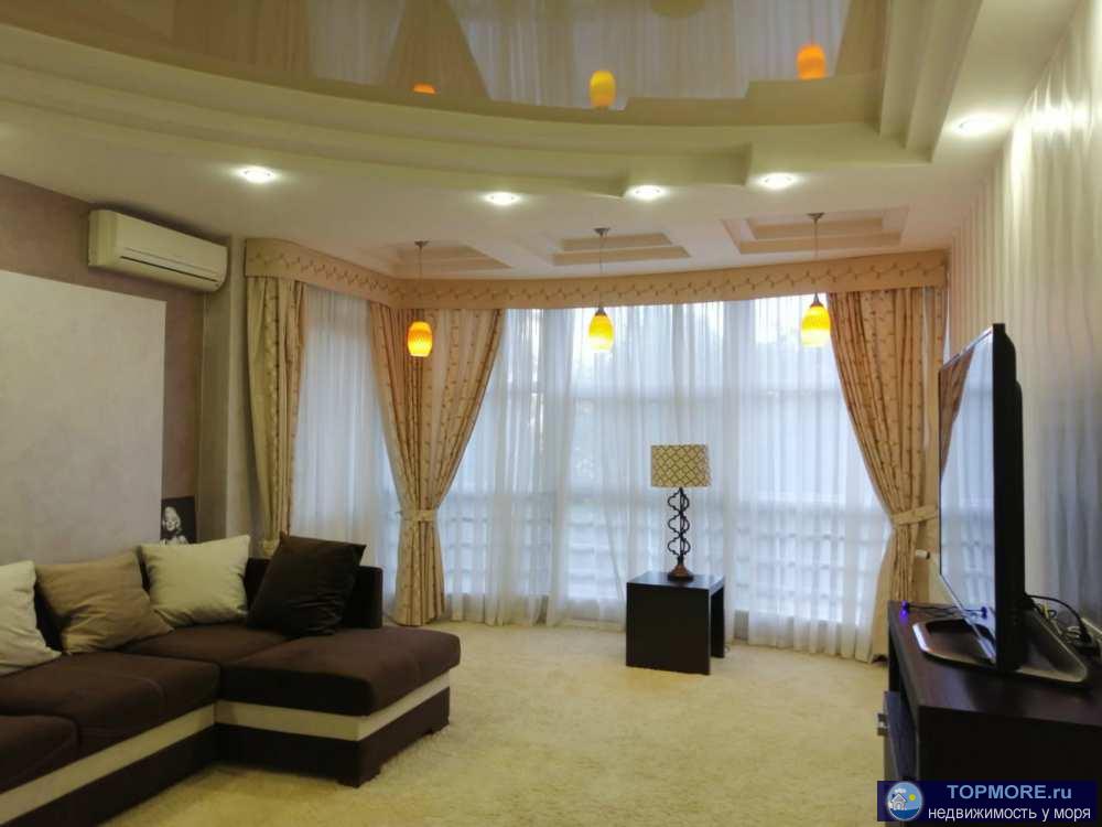 На продажу выставлена квартира в Центре города Сочи. Дом расположен на ул. Роз... рядом такие улицы как Воровского,...