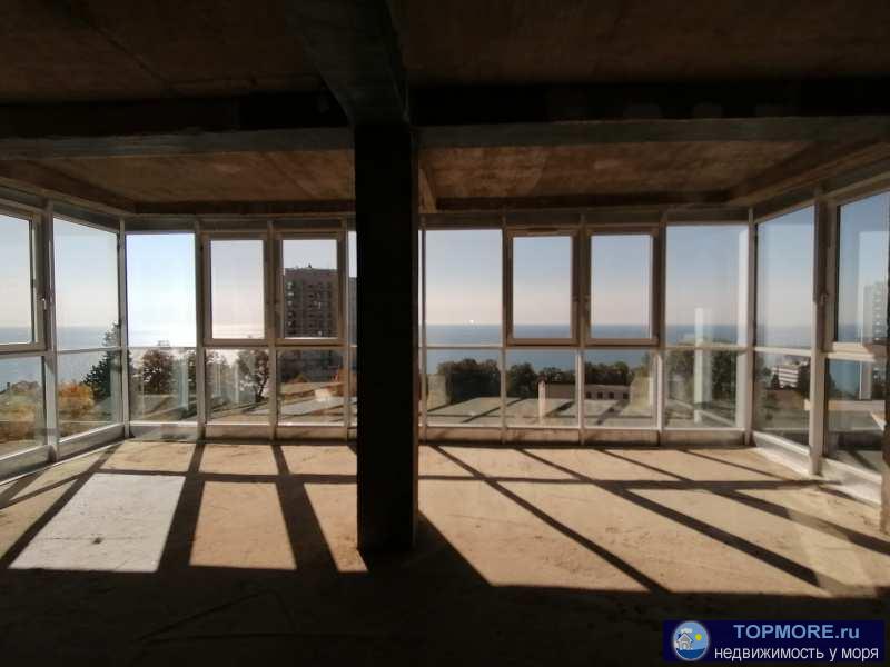 Продаётся просторная квартира 250 кв.м. свободной планировки в доме бизнес-класса ЖК «Лазурный», расположенном в...