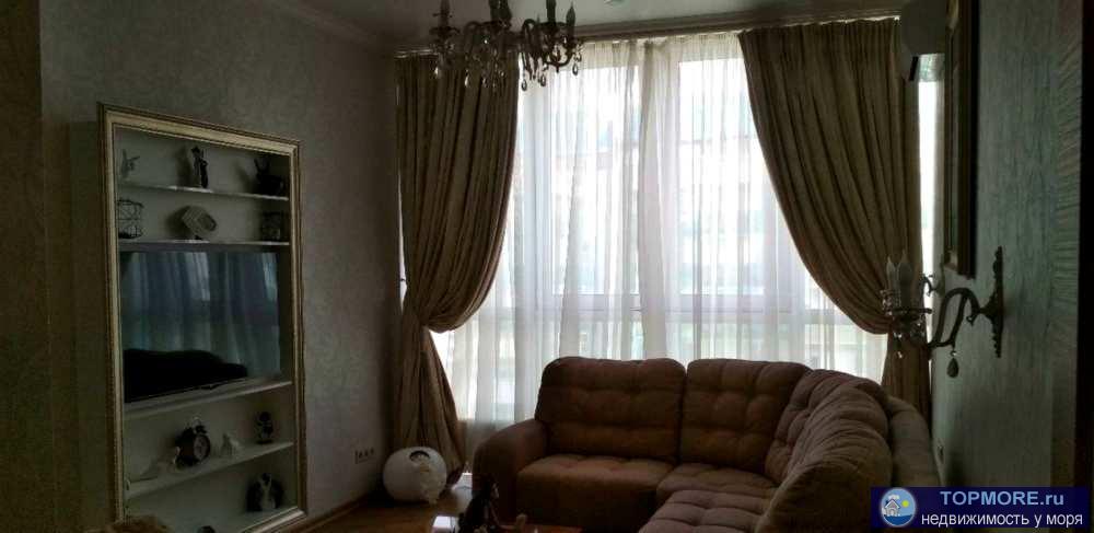 Квартира в самом центре города Сочи. Все в пешей доступности, Есть возможность купить гараж. Остается в квартире все.! 