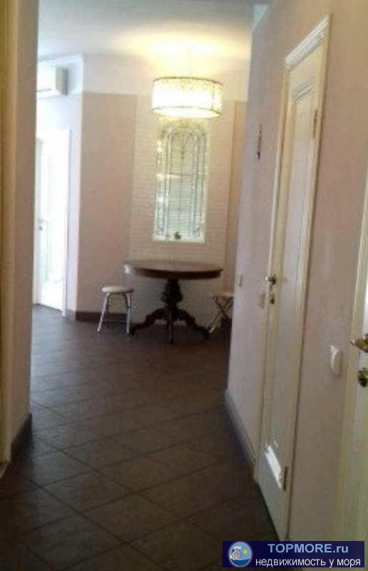 Продается квартира с ремонтом и мебелью в спальном мкр. Сочи. Вся инфраструктура в шаговой доступности. Квартира...