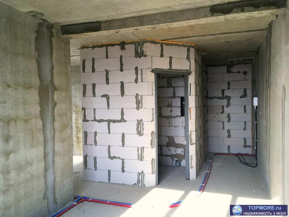 Бизнес-класс по цене комфорта. Продаётся угловая 1-комнатная квартира в Жилом Комплексе «Три Капитана». О комплексе:...