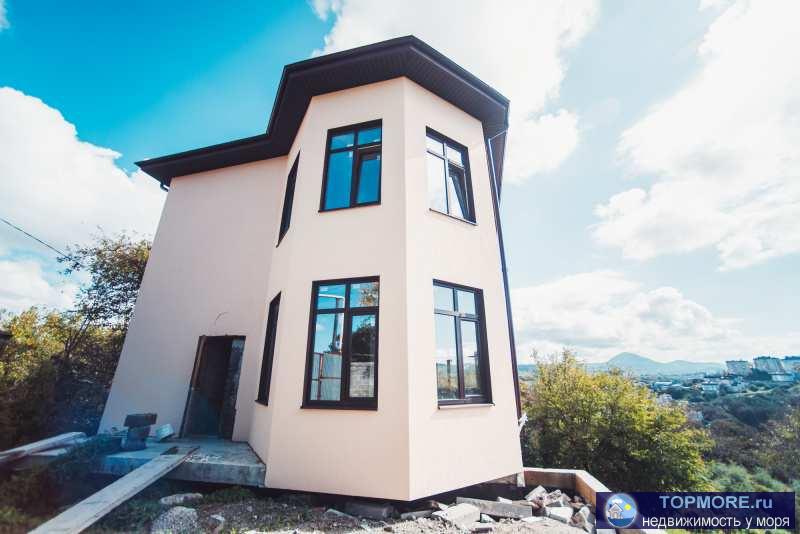 Дом 280 кв.м, 3 этажа, в современном стиле, расположен в центральном районе Сочи (верх мкрн. «Светлана»). Участок...