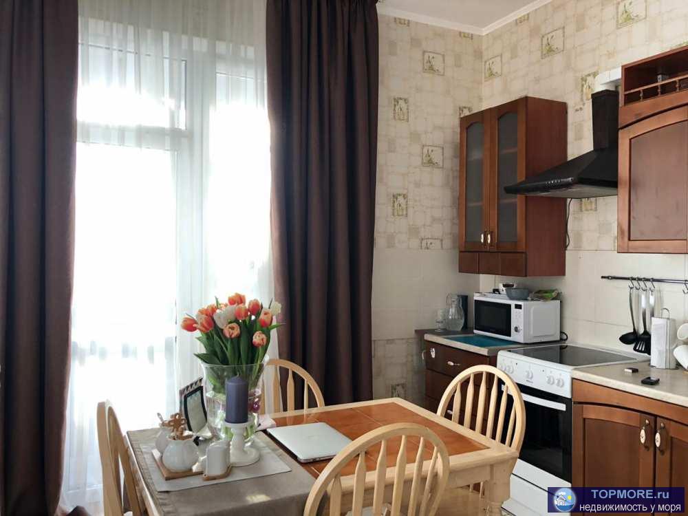 Продается квартира в центральной части города Сочи жилом комплексе бизнес-класса ЖК «Санни Хилл». Дом статусный,...