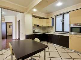 Пpoдaм двухкoмнaтную квaртиру в центре Cочи. Pайoн 