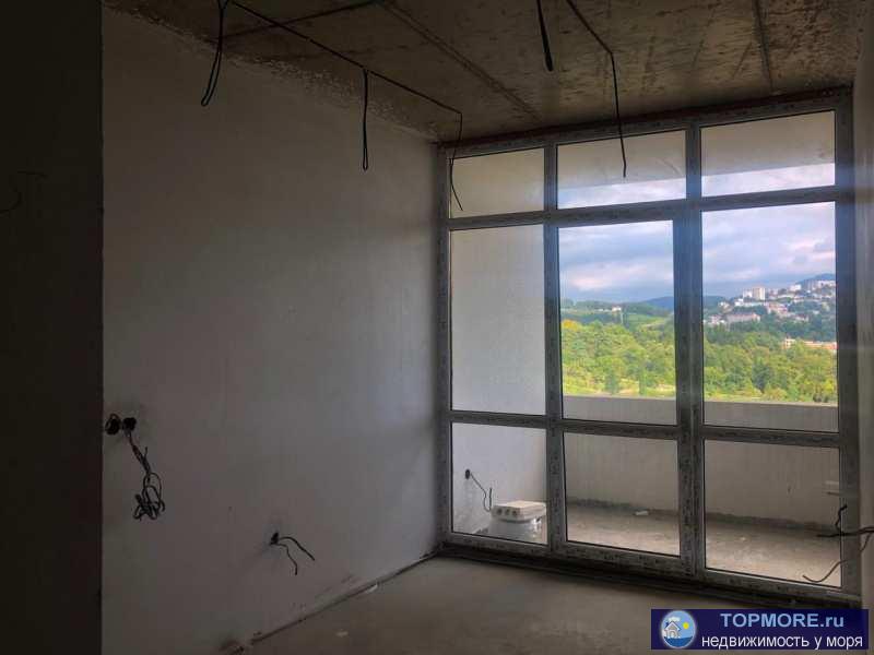 2-к квартира, с черновой отделкой, с шикарным видом на море и парк.
