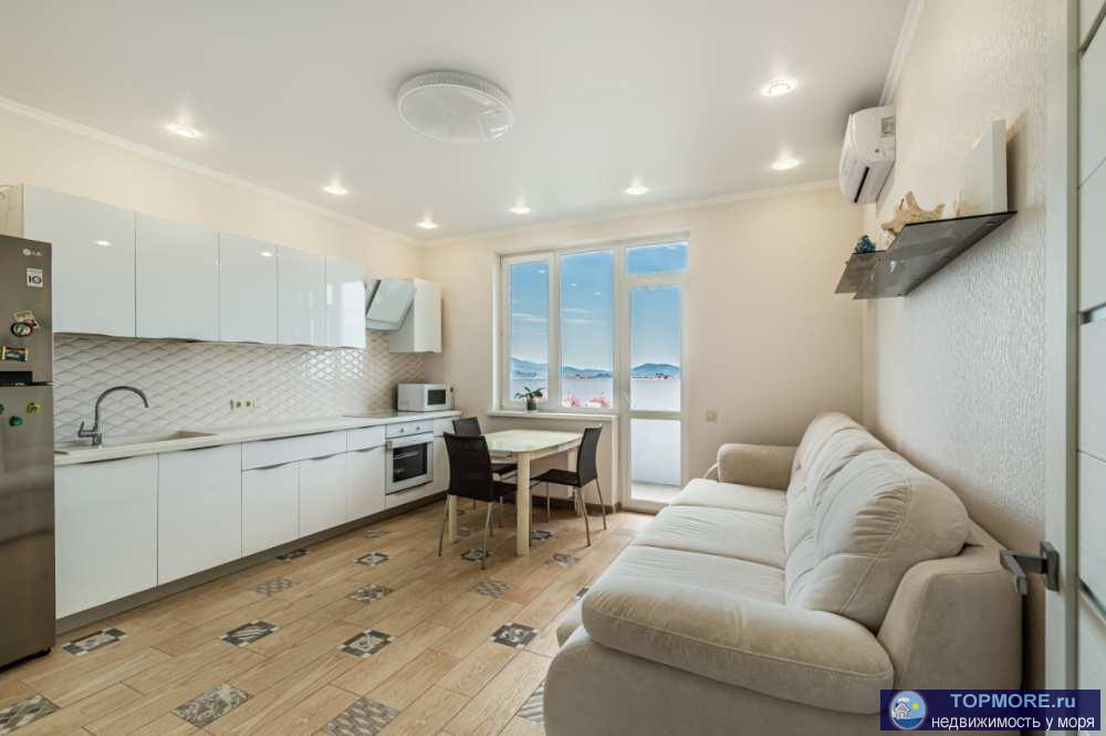 Квартира в новом комплексе бизнес класса. Рядом остановка, магазины. Выполнен новый дизайнерский ремонт. Остается...