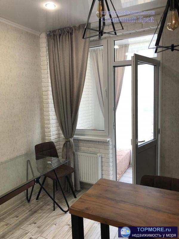 Продаётся  1-комнатная квартира в Анапе. 45 кв.м. Выполнена отличная отделка, есть гардеробная, установлена кухня,...
