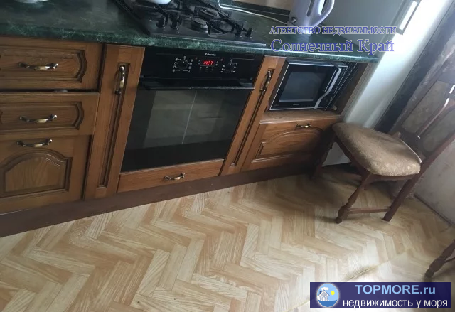 Продаётся 4-х комнатная квартира в г.Анапа. 83 кв.м. Все комнаты изолированные (пол -линолеум, стены обои),... - 2