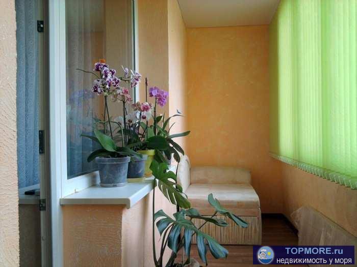Продажа / Квартиры, Севастополь, Адмирала Юмашева улица, 18 000 р. Сдается длительно 1 ком кв в р - не Юмашевского рынка. 1 высокий этаж. Застекленная лоджия. В квартире чисто и уютно....