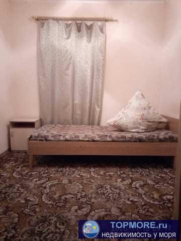 Продажа / Квартиры, Феодосия, 8-го Марта ул, 6 000 р. Сдается комната в общем дворе площадью 9 кв м по улице 8 Марта. Общая кухня и общий санузел. Есть вся необходимая... - 2