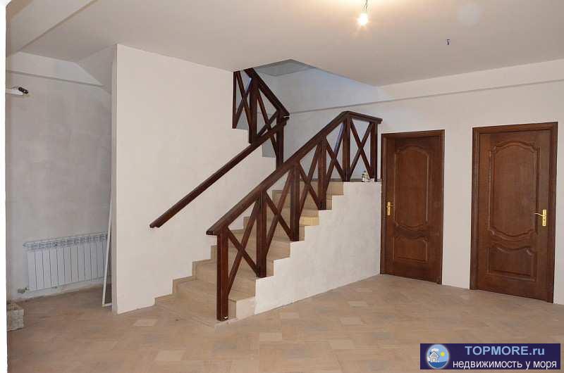 Продается видовой 2-х этажный дом 308 м2 на Южном Берегу Крыма в поселке Олива.   Дом расположен на высокой точке, на... - 10