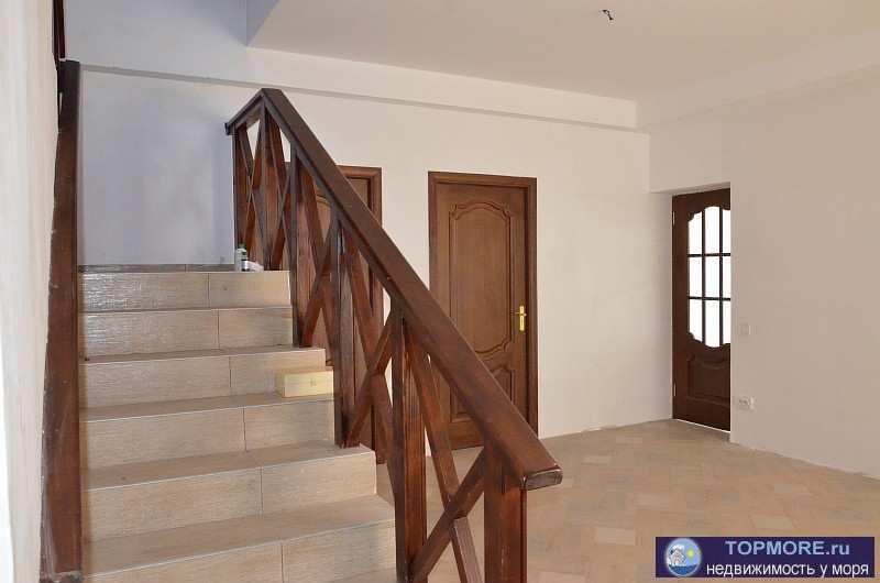 Продается видовой 2-х этажный дом 308 м2 на Южном Берегу Крыма в поселке Олива.   Дом расположен на высокой точке, на... - 11