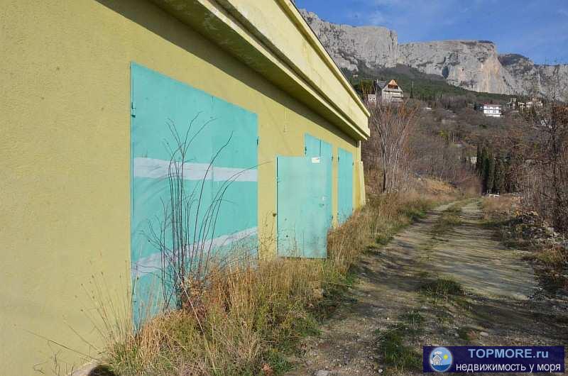 Продается видовой 2-х этажный дом 308 м2 на Южном Берегу Крыма в поселке Олива.   Дом расположен на высокой точке, на... - 58