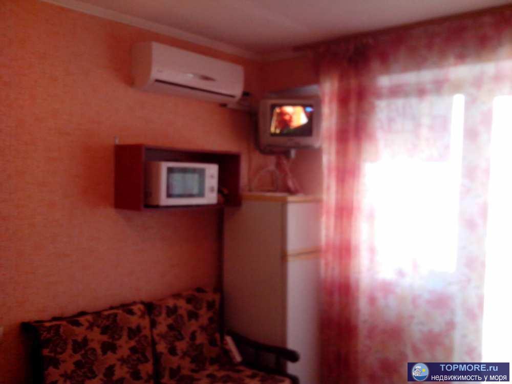 Продам однокомнатный гостиничный номер, общей площадью 18 м2, в п. Любимовка, пансионат 'Любоморье'. В номере есть... - 1