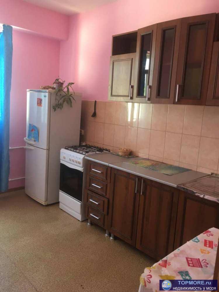 Продам полноценную квартиру с прекрасным видом на горы Красной Поляны.Квартира очень светлая и уютная с просторной... - 1