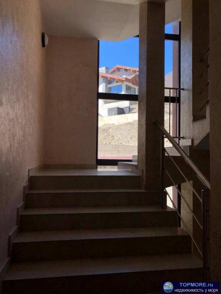 Продаю прекрасную квартиру в тихом живописном месте на Красной поляне! Отличный дом со своей придомовой территорией,... - 1