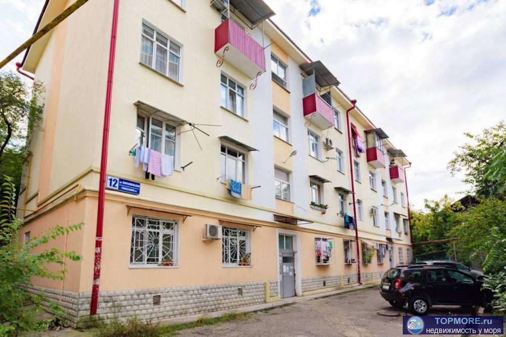 Продаю очень просторную квартиру, состояние хорошее. Поменяны батареи, трубы. В квартире 2 лоджии, вид на... - 2