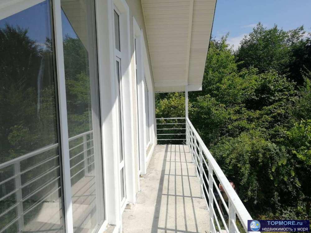 10 минут на машине от Хосты, и Вы попадаете в село. Тишина и спокойствие - вот что ждет Вас здесь!Вокруг села - лес.... - 2