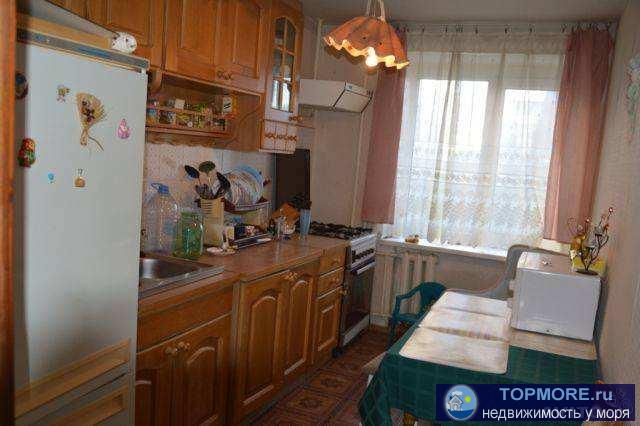 Продам квартиру 4-к квартира 92 м? на 1 этаже 9-этажного кирпичного дома Лоджия 5,9, окна М/П, накопительный бак и... - 1