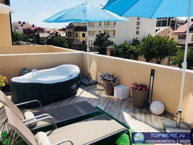 Продаётся 2-е (две) однокомнатные квартиры с Великолепной Террасой. 1) квартира 52,8 м2. 2) квартира 49,3 м2, Терраса...