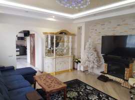 Сдается в центре Севастополя, 2 ком квартира.Закрытая охраняема...