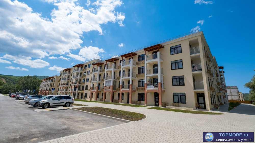 К продаже предлагается готовая двухкомнатная  квартира ЕВРО с ремонтом в новом ЖК Holiday HOUSE. Большая кухня...