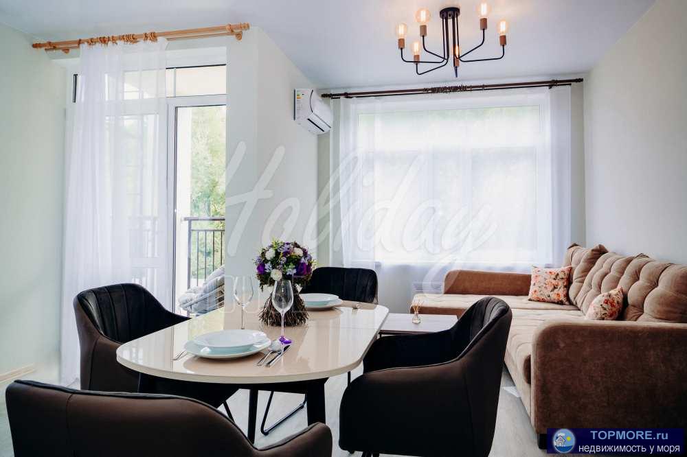 Трехкомнатная  квартира  с ремонтом в новом сданном доме.  Большая кухня гостиная! Дом уже заселен.  Общая площадь -... - 2