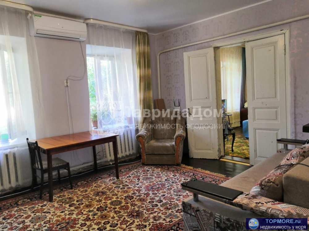 Продам 3-х комнатную квартиру на земле 70  кв.м общей и 49 кв.м жилой площади в городе Феодосия по ул....