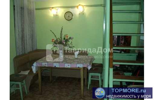 Продам 2-х уровневую, 2-х комнатную квартиру  на земле 45 кв.м., 1/1 эт., ул. Чехова, Феодосия. Квартира 2-х...