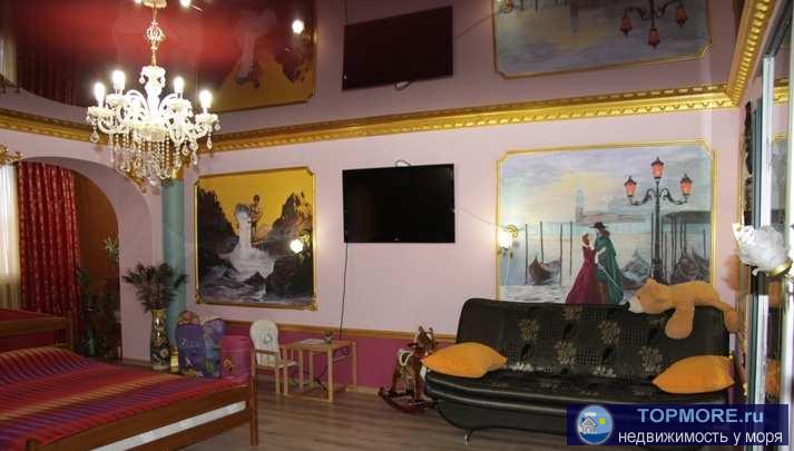 Продается двух комнатная квартира-студия в г.Феодосия, ул.Чкалова. Квартира в отличном состоянии, заходи и живи.... - 1