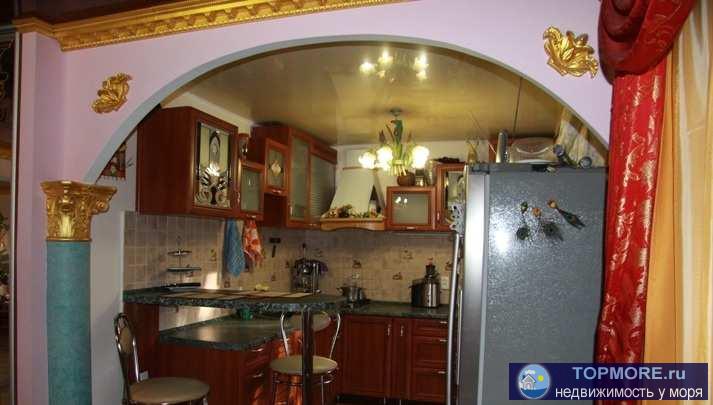 Продается двух комнатная квартира-студия в г.Феодосия, ул.Чкалова. Квартира в отличном состоянии, заходи и живи.... - 2
