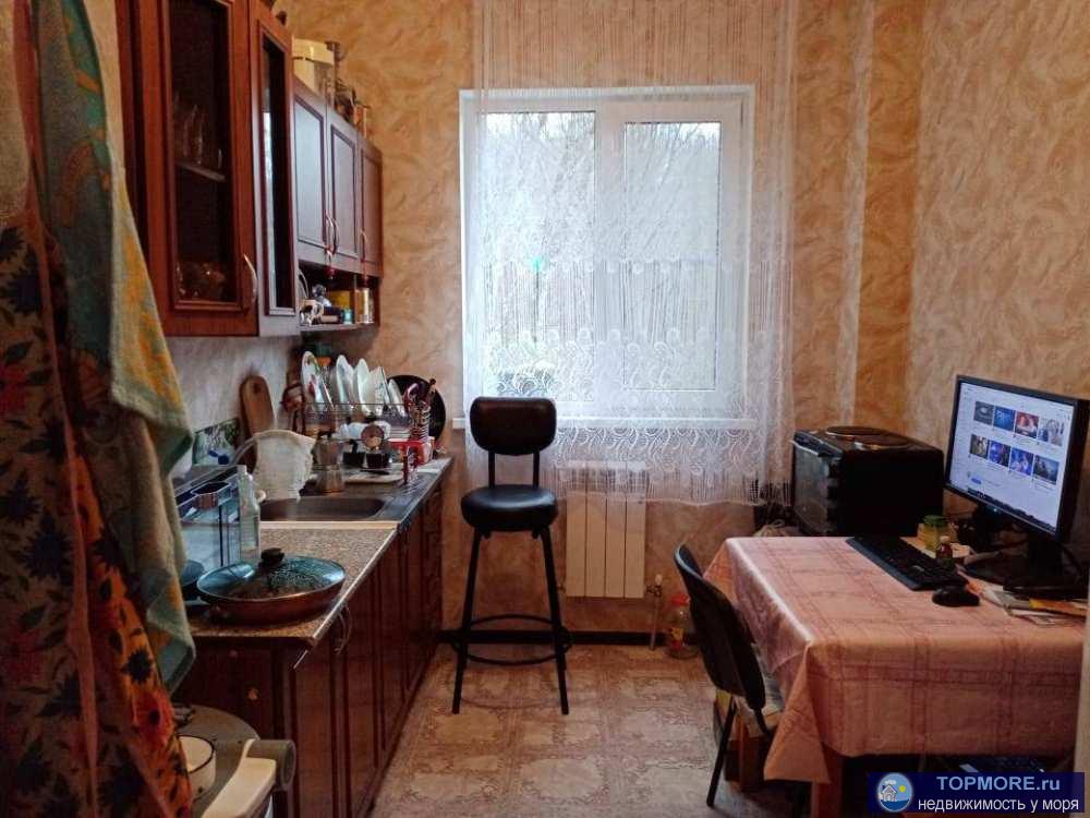 Продается двухкомнатная квартира, общая площаль 54,4 м2, плюс балкон 3,6 м2. Жилая площадь 46,4м2. Высота потолка...