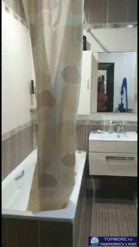 Продаю квартиру с ремонтом мебелью и техникой. Закрытая придомовая территория с зоной отдыха и детской площадкой....